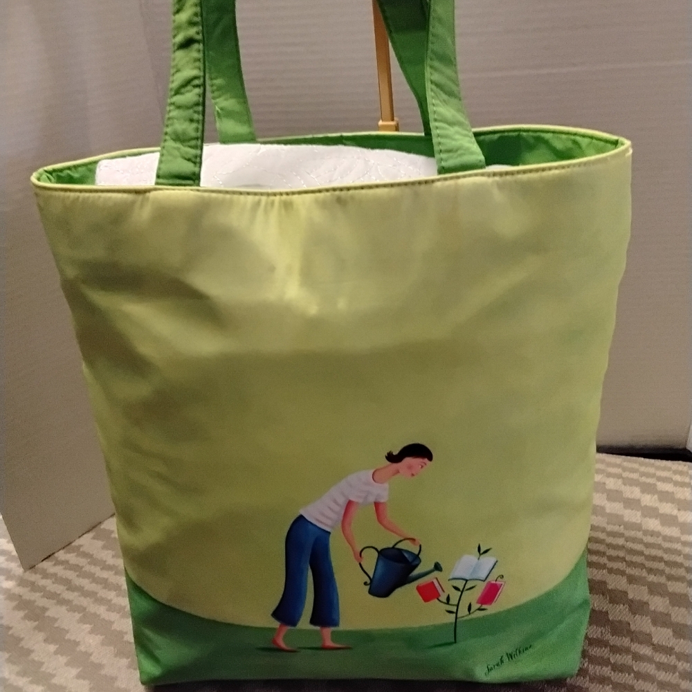 Barnes $ Noble Puctuate BOOK BAG - Picture 3 of 6